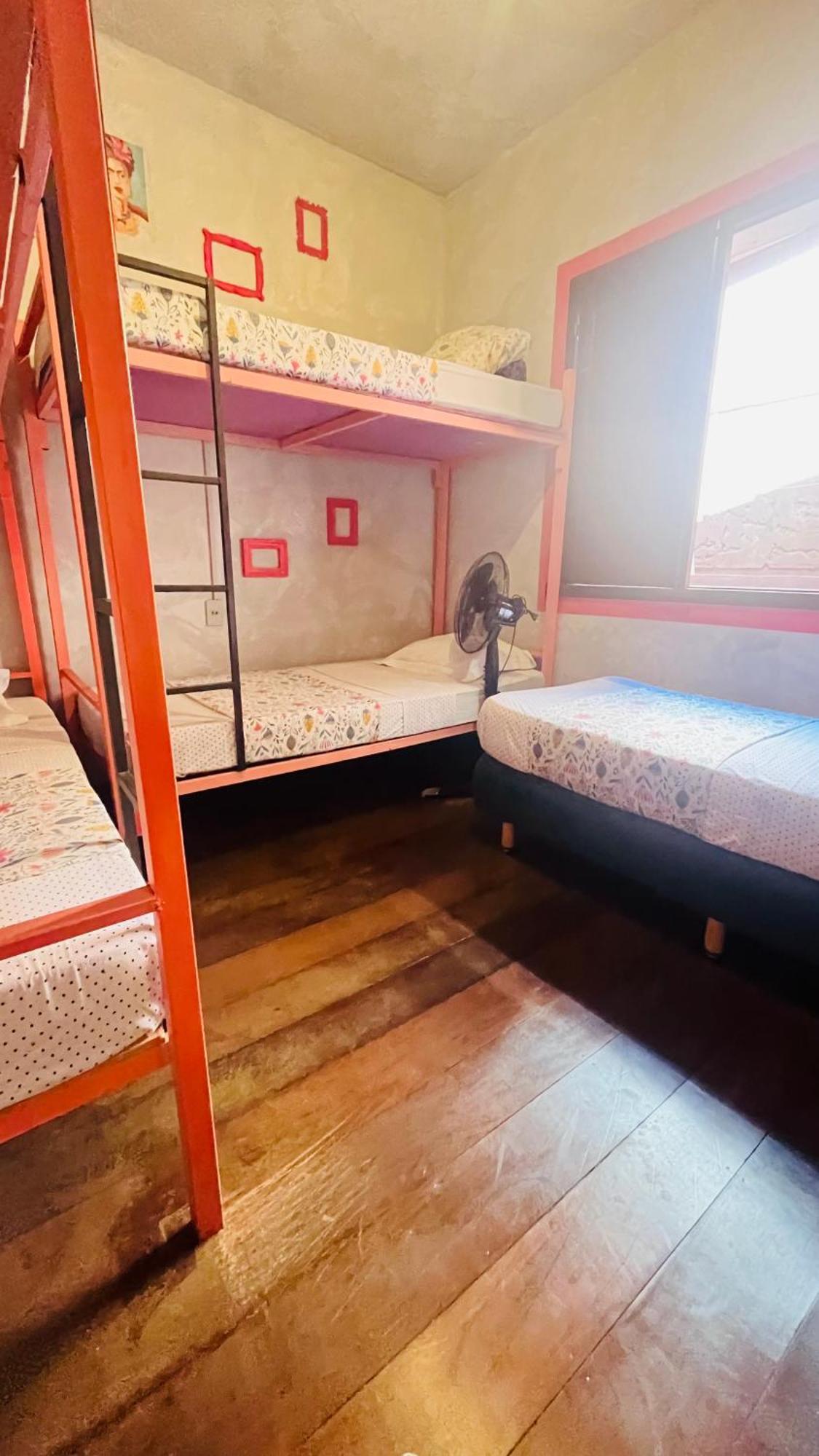 Hostel Lares Брумадиньо Екстериор снимка